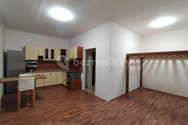 Prenájom bytu 1-izbový 36 m², Tovární, Beroun, Středočeský kraj