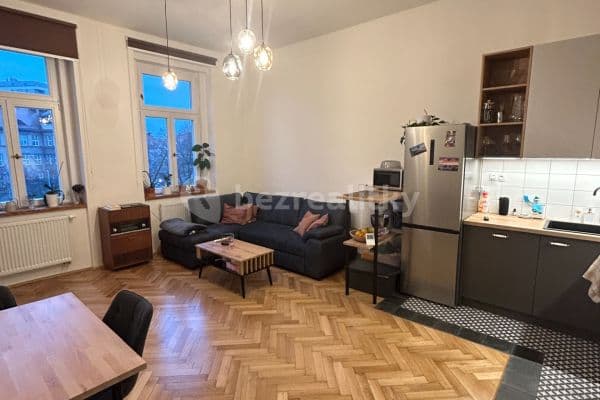 Prenájom bytu 3-izbový 80 m², Plzeň, Plzeňský kraj