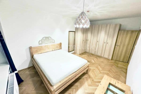 Prenájom bytu 2-izbový 64 m², Ke Krči, Praha