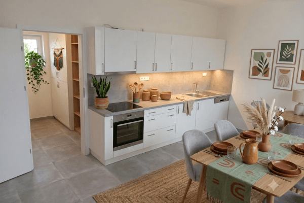 Prenájom bytu 1-izbový 38 m², V Pitkovičkách, Praha Prenájom bytu 1-izbový 38 m², V Pitkovičkách, Praha