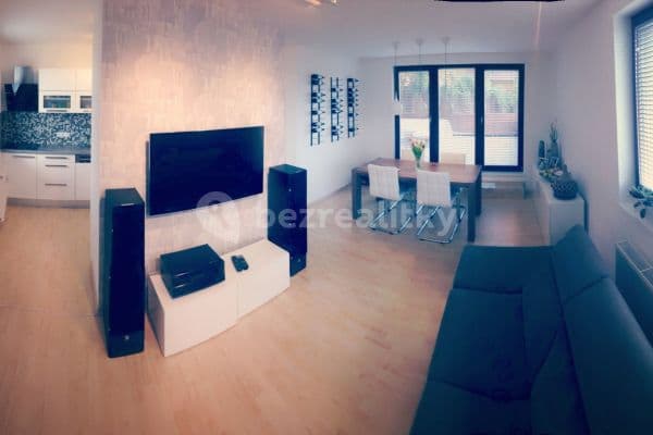 Prenájom bytu 2-izbový 60 m², Na Slatince, Praha Prenájom bytu 2-izbový 60 m², Na Slatince, Praha
