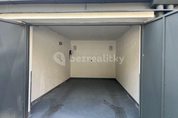 Prenájom garáže 22 m², Pod Krocínkou, Hlavní město Praha