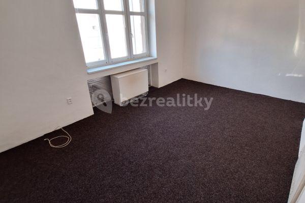 Prenájom bytu 1-izbový 25 m², U Hřiště, Kolín, Středočeský kraj