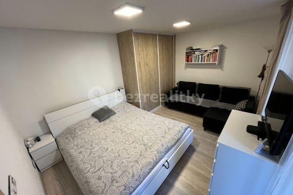 Prenájom bytu 1-izbový 35 m², Šámalova, Brno