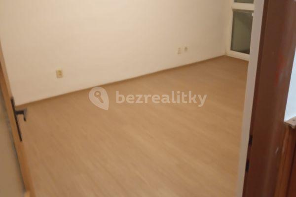 Prenájom bytu 3-izbový 74 m², Jaroslava Ježka, Třebíč