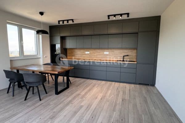 Prenájom bytu 3-izbový 90 m², Oldřichovská, Hlavní město Praha Prenájom bytu 3-izbový 90 m², Oldřichovská, Hlavní město Praha