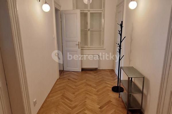 Prenájom bytu 3-izbový 88 m², Rašínovo nábřeží, Hlavní město Praha