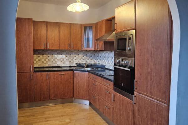 Prenájom bytu 4-izbový 88 m², Osadní, Praha Prenájom bytu 4-izbový 88 m², Osadní, Praha