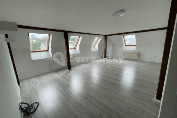 Prenájom bytu 4-izbový 136 m², Ostrava