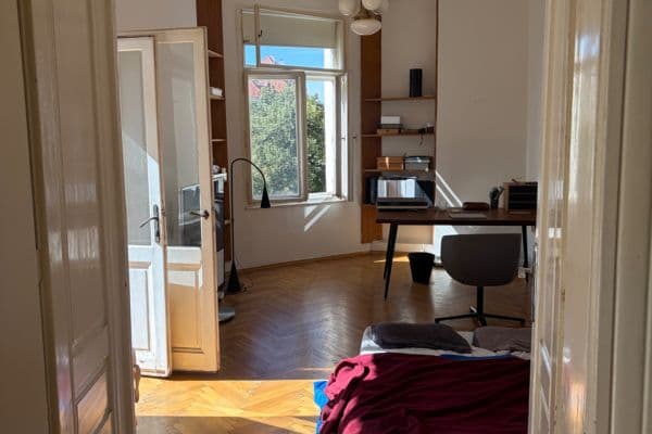 Prenájom bytu 2-izbový 70 m², Kodaňská, Praha Prenájom bytu 2-izbový 70 m², Kodaňská, Praha