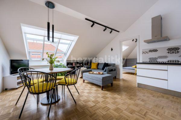 Prenájom bytu 2-izbový 67 m², Na Spojce, Hlavní město Praha
