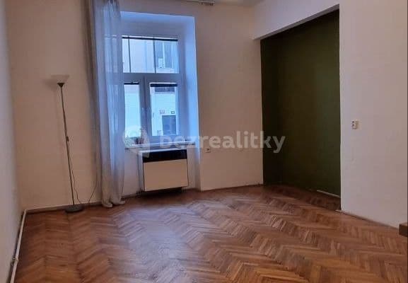 Prenájom bytu 1-izbový 29 m², Pivovarnická, Hlavní město Praha