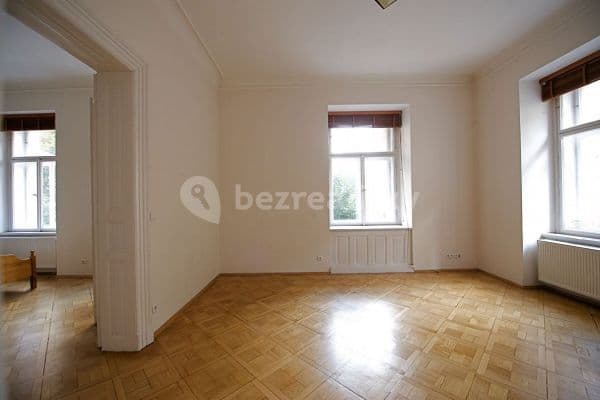 Prenájom bytu 3-izbový 102 m², Balbínova, Praha
