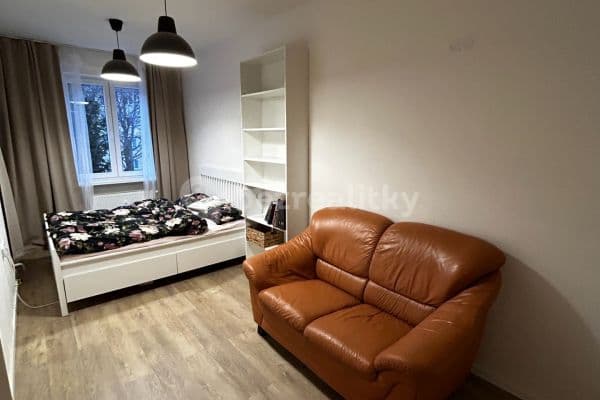 Prenájom bytu 1-izbový 29 m², Dukelská, Praha