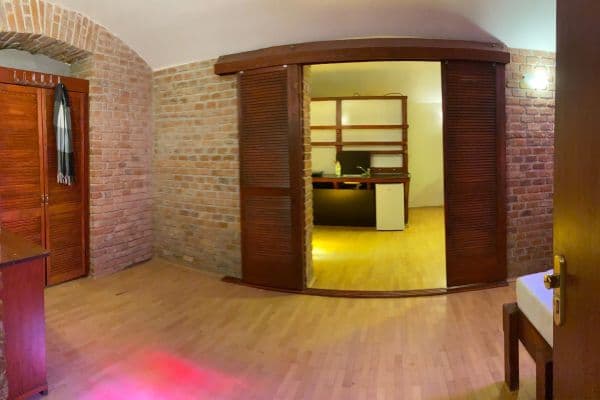 Prenájom bytu 1-izbový 39 m², Korunní, Praha Prenájom bytu 1-izbový 39 m², Korunní, Praha