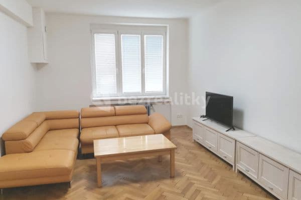 Prenájom bytu 3-izbový 63 m², Bubenská, Hlavní město Praha