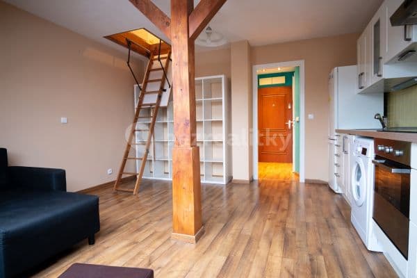 Prenájom bytu 2-izbový 41 m², Vlastislavova, Praha