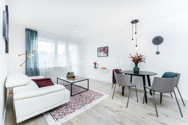 Predaj bytu 4-izbový 80 m², Přeštická, Hlavní město Praha