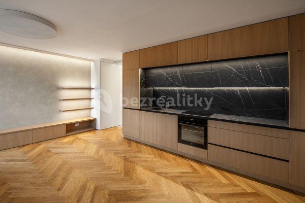 Prenájom bytu 3-izbový 75 m², Bítovská, Hlavní město Praha