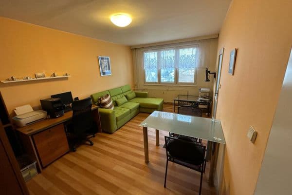 Prenájom bytu 2-izbový 55 m², Náchodská, Tábor, Jihočeský kraj Prenájom bytu 2-izbový 55 m², Náchodská, Tábor, Jihočeský kraj