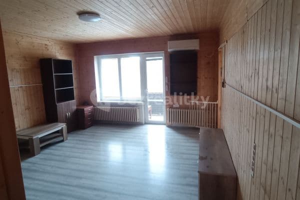 Prenájom bytu 3-izbový 72 m², Dolní Bousov