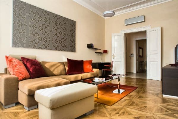 Prenájom bytu 72 m², Karoliny Světlé, Praha Prenájom bytu 72 m², Karoliny Světlé, Praha