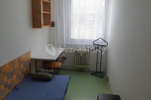 Prenájom bytu 4-izbový 95 m², Matúškova, Hlavní město Praha