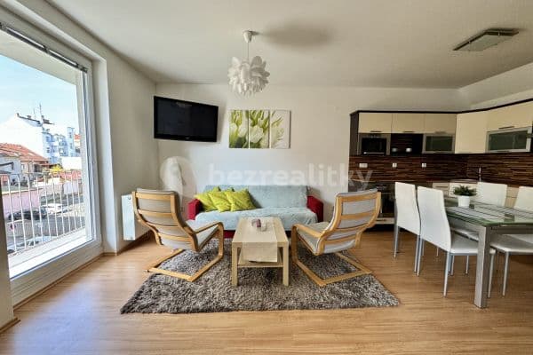 Prenájom bytu 2-izbový 52 m², Černická, Plzeň, Plzeňský kraj