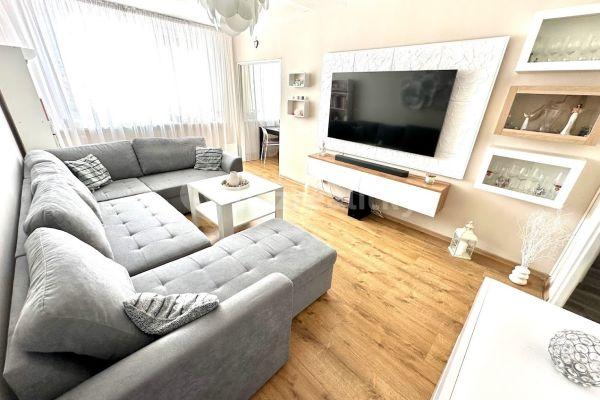 Predaj bytu 3-izbový 65 m², Litevská, Kladno