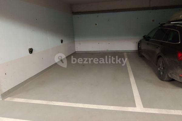 Prenájom garáže 16 m², Paříkova, Hlavní město Praha