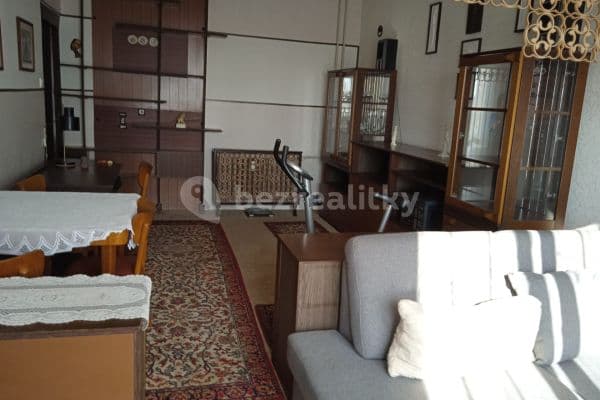 Prenájom bytu 2-izbový 56 m², Svobodova, Nová Role Prenájom bytu 2-izbový 56 m², Svobodova, Nová Role