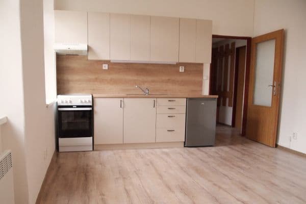 Prenájom bytu 2-izbový 34 m², Frýdlantská, Liberec, Liberecký kraj Prenájom bytu 2-izbový 34 m², Frýdlantská, Liberec, Liberecký kraj