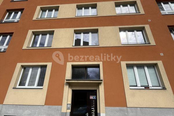 Prenájom bytu 2-izbový 55 m², Haškova, Hradec Králové