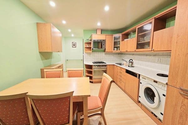 Predaj bytu 2-izbový 56 m², Dvouletky, Praha Predaj bytu 2-izbový 56 m², Dvouletky, Praha