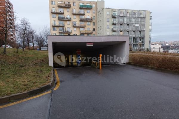 Prenájom nebytového priestoru 20 m², V Dolině, Praha Prenájom nebytového priestoru 20 m², V Dolině, Praha