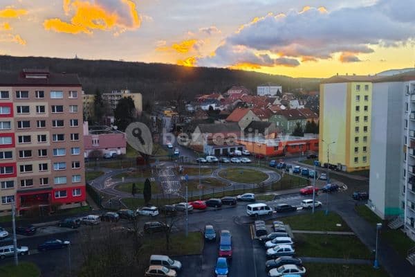 Prenájom bytu 4-izbový 76 m², Pod hvězdárnou, Teplice Prenájom bytu 4-izbový 76 m², Pod hvězdárnou, Teplice
