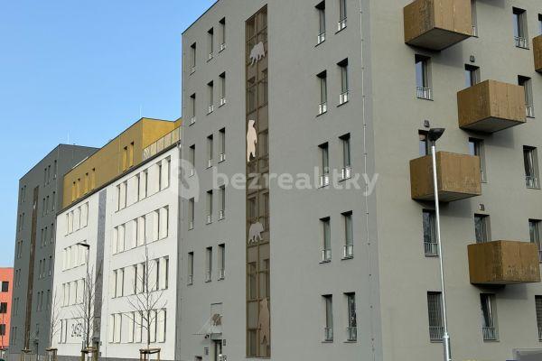 Prenájom bytu 3-izbový 64 m², U Pivovaru, Benešov