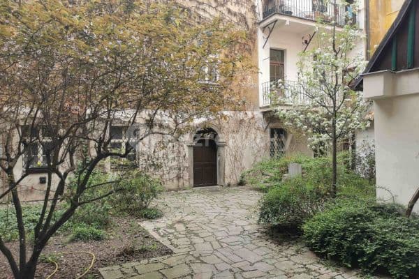 Prenájom bytu 2-izbový 48 m², Nebovidská, Praha Prenájom bytu 2-izbový 48 m², Nebovidská, Praha