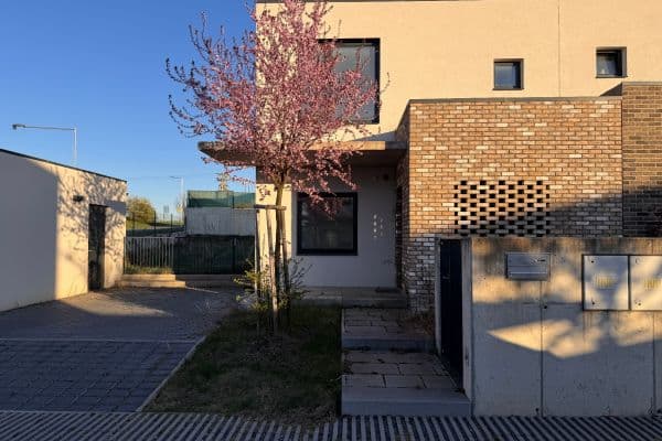 Predaj domu 142 m², pozemek 500 m², Nad Robotou, Dobřejovice Predaj domu 142 m², pozemek 500 m², Nad Robotou, Dobřejovice