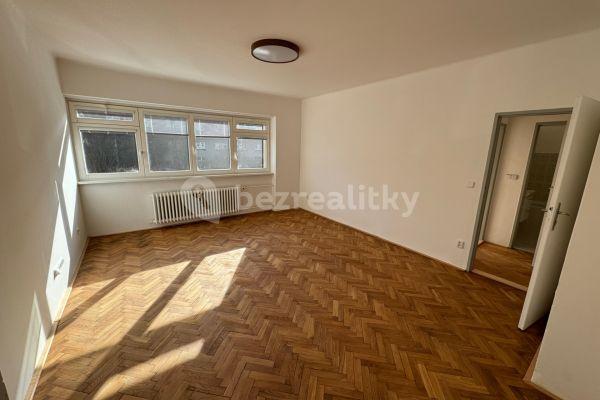Prenájom bytu 3-izbový 73 m², Labská kotlina, Hradec Králové, Královéhradecký kraj