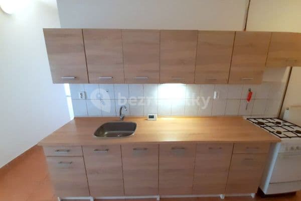 Prenájom bytu 3-izbový 55 m², Za Poštou, Praha Prenájom bytu 3-izbový 55 m², Za Poštou, Praha