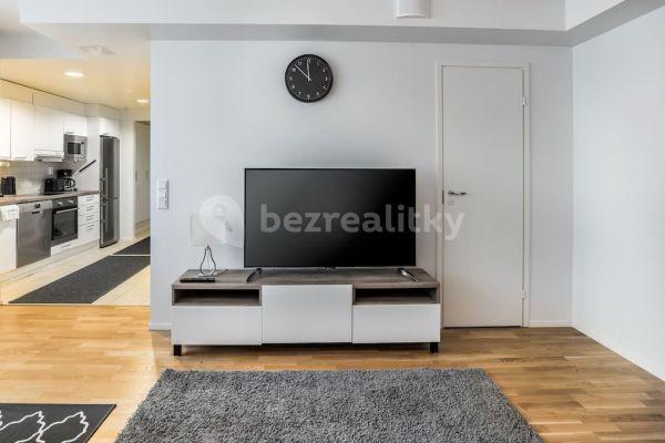 Prenájom bytu 3-izbový 74 m², Kladenská, Liberec, Liberecký kraj