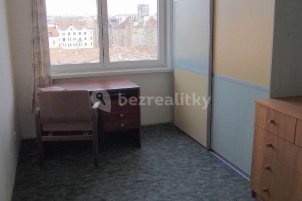 Prenájom bytu 3-izbový 80 m², Tusarova, Praha Prenájom bytu 3-izbový 80 m², Tusarova, Praha