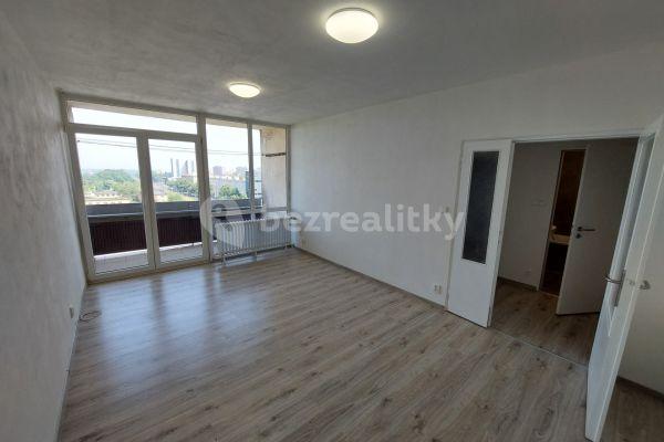 Prenájom bytu 1-izbový 37 m², Spartakovců, Ostrava