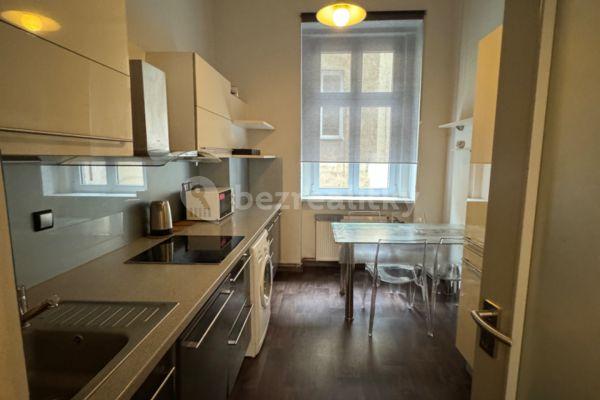 Prenájom bytu 3-izbový 88 m², T. G. Masaryka, Karlovy Vary
