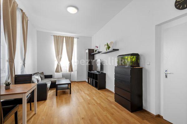 Predaj bytu 2-izbový 54 m², Náměstí, 