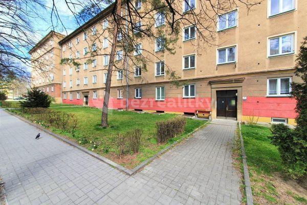 Prenájom bytu 2-izbový 57 m², Matěje Kopeckého, 