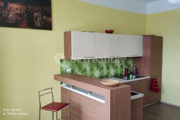 Prenájom bytu 2-izbový 54 m², Mělnická, Mšeno