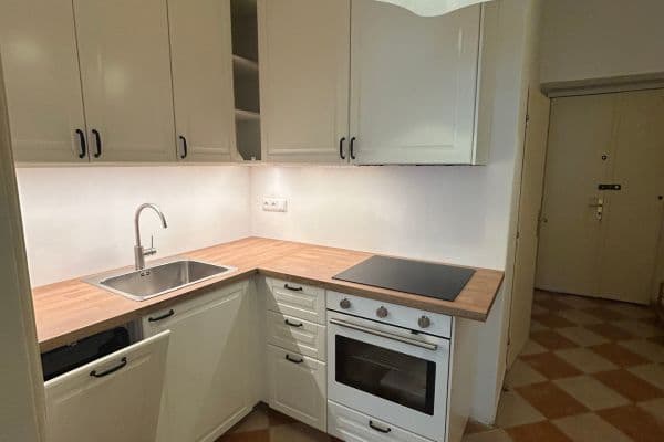 Prenájom bytu 2-izbový 55 m², Bubenská, Praha, Praha Prenájom bytu 2-izbový 55 m², Bubenská, Praha, Praha