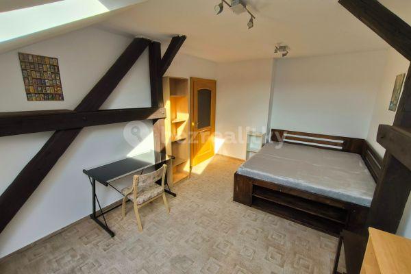 Prenájom bytu 1-izbový 40 m², Benešovo nábřeží, Zlín, Zlínský kraj
